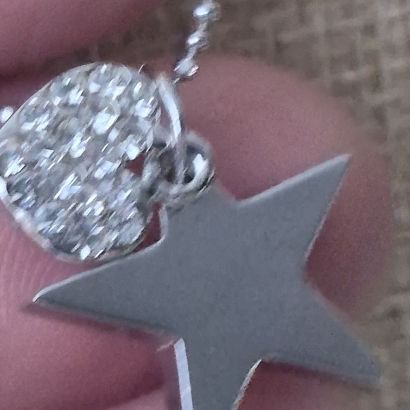 Silver Star Pendant Necklace - Picture 3 of 3